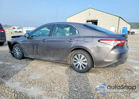 2020 Toyota Camry Le z USA, uszkodzony, nr VIN 4T1C31AK0LU535994